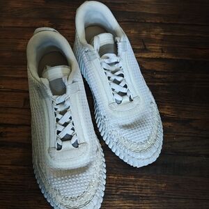 Chloe Ivory Textured Sneakers